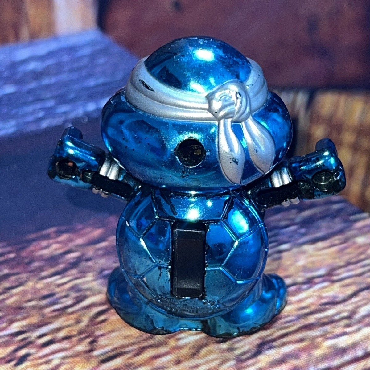 Vintage 1994 TMNT Ninja Turtles Blue Metallic B-Daman Figure