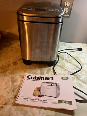 Cuisinart CBK-200 Stainless Steel Bread Machine 12 Programs 2 lb LCD Jam