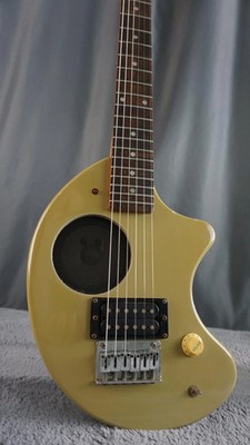 Fernandes Burny ZO-3 Travel Guitar w/ Built-in Speaker