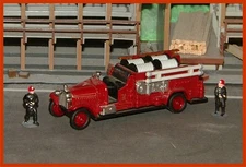HIGH SPEED _ HO SCALE _ 1924 BUFFALO FIRE TRUCK