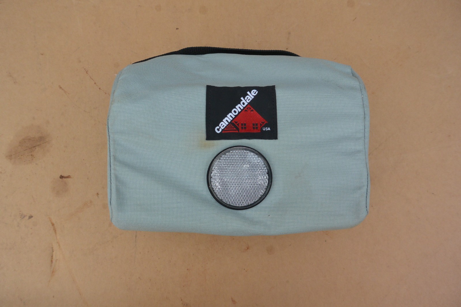 VINTAGE CANNONDALE QUIK RELEASE HANDLEBAR BAG GREY. SEE DESC