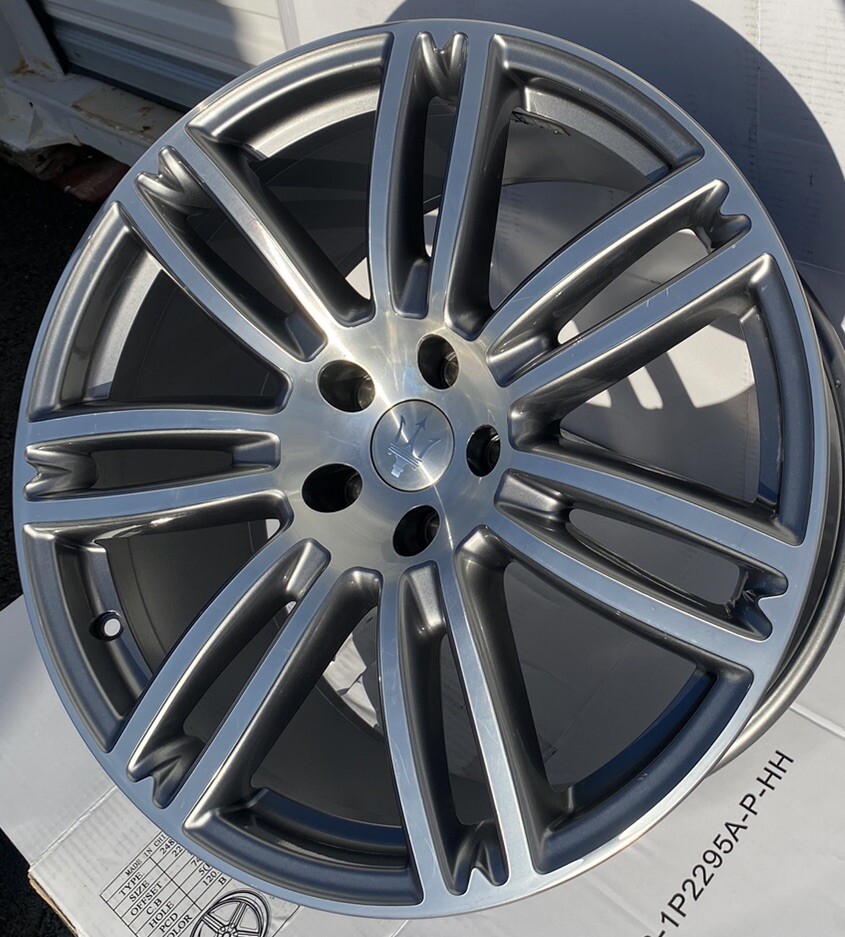 Maserati 20" Ghibli 20x10.5" Wheel 2015-20  670016860 OEM Rim Charcoal REAR