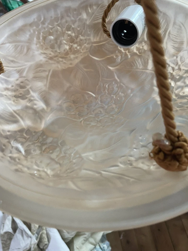 Antigua araña francesa Art Deco de vidrio cúpula techo melocotón floral hortensia Foto 4 de 4