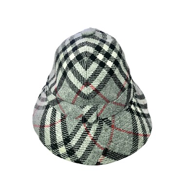 Burberry London Men display picture 2