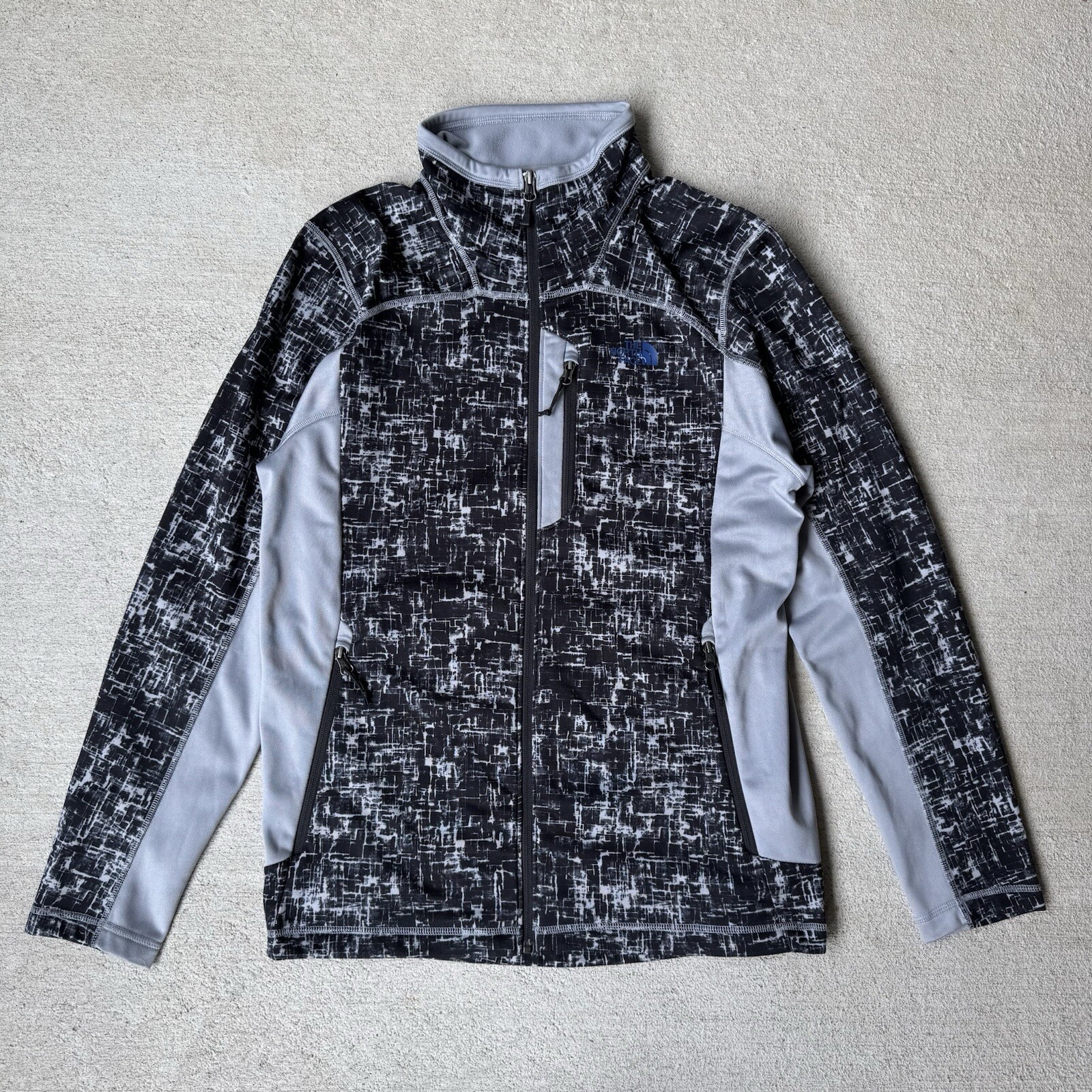 The North Face Men's M Full Zip Fleece Jacket in Black Gray for Hiking Skiing