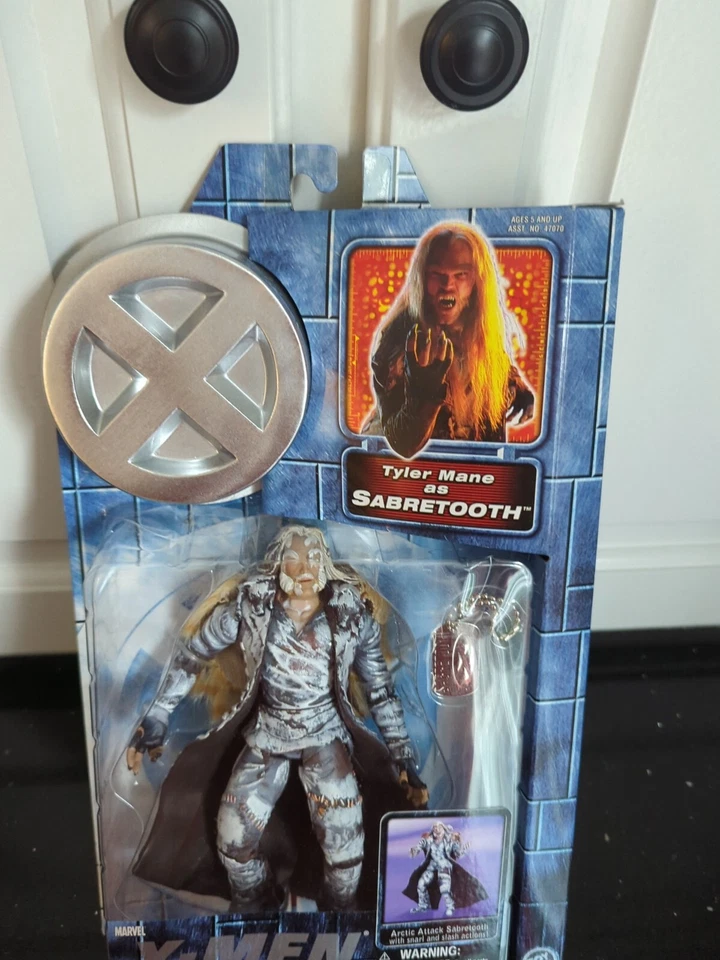 Marvel X Men The Movie Tyler Mane Sabretooth Artic Attack Action Figure SEALED - Image 2 of 4