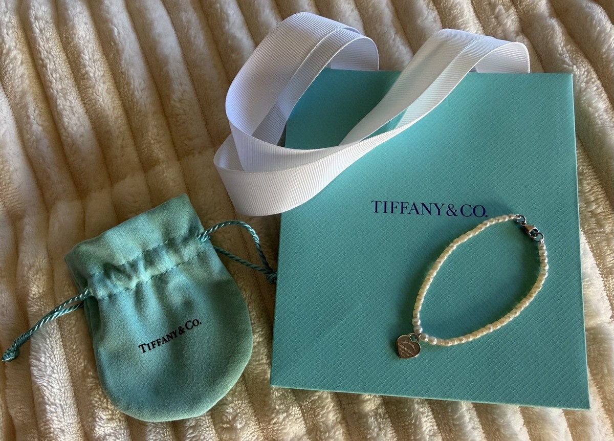 Pre-loved Tiffany & Co. Return to Tiffany EUC Heart Tag 4mm Pearl