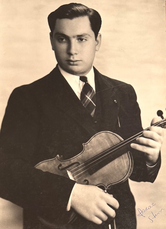 ISAAC STERN American violinist photo