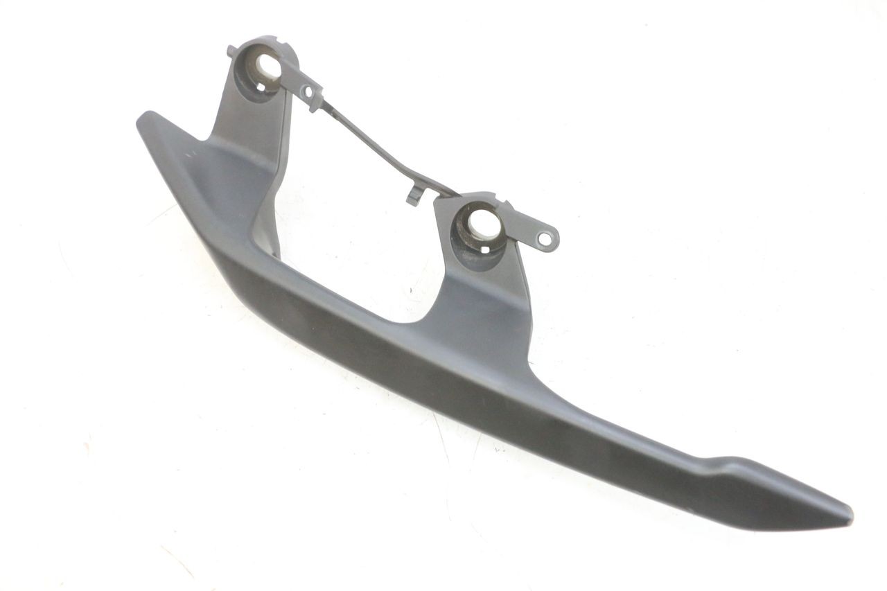 LEFT GRAB RAIL  - YAMAHA TRICITY 300 (2020 - 2024)