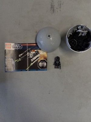 LEGO Star Wars TIE Interceptor & Death Star 9676 Complete Set TIE Fighter Pilot