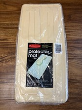 Nice New / NOS Vintage Rubbermaid 1975 Protector Mat No. 1311 Almond 8 x 17 US