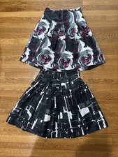Express Design Studio Skirts Sz 8 Purple Floral Pleated Black White Sz 6 Boho