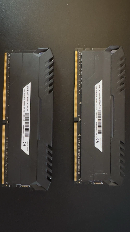 Corsair Vengeance DDR4 CMR16GX4M2C3000C15 RGB 2x8GB 3000MHz - Image 2 of 2