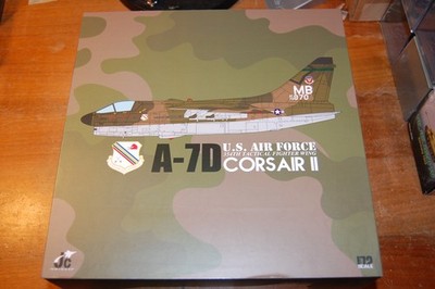 JC Wings Vought A-7D Corsair II US Air Force 1/72 Metall JCW-72-A7-004
