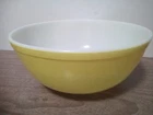 Pyrex Primary Colors #404 Yellow 4 Qt. Nesting Mixing Bowl 10"