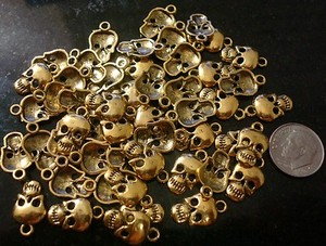 Authentic 50 Golden skulls jewelry pendant charms antique gold plated zinc findings cfp043