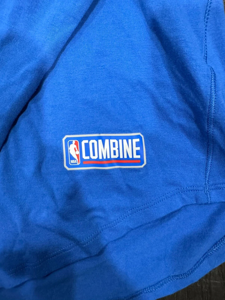 Novo Under Armour Feminino Dallas Mavericks NBA Combinar Algodão Carregado PO 1/2 Zíper GG - Imagem 3 de 4