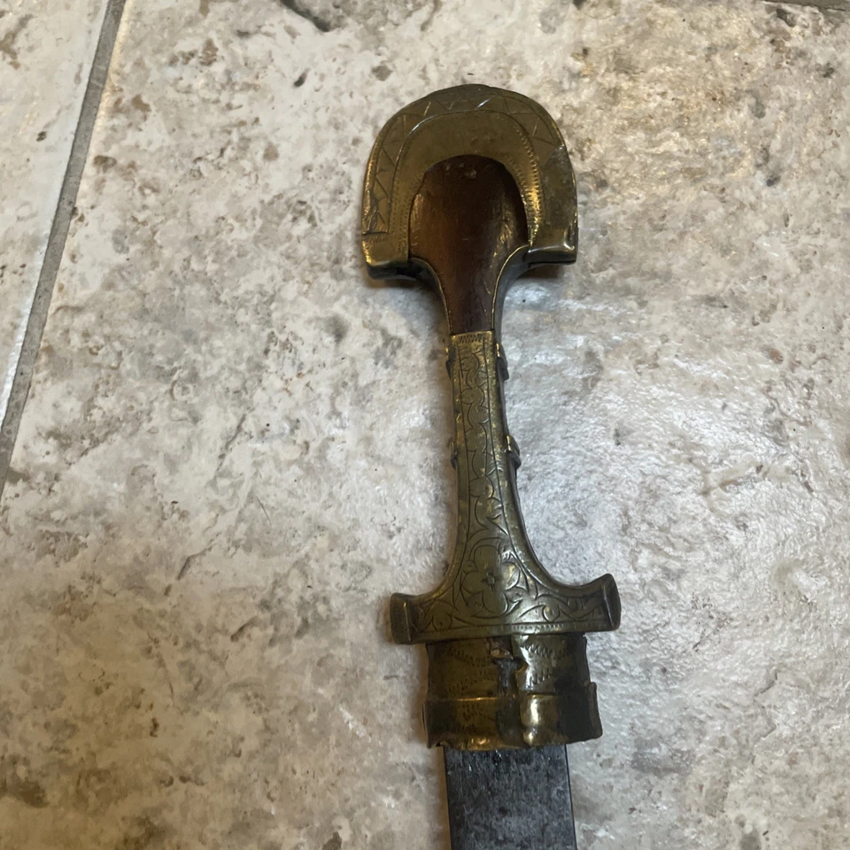 Adaga antiga do Oriente Médio Marrocos folheada a latão, colecionável, rara - Imagem 2 de 4