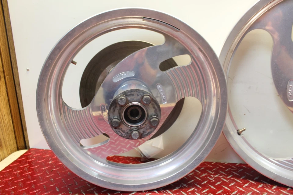 Harley Davidson Dyna Super Glide Billet 1995 juego de llantas delanteras traseras DSG18 Foto 3 de 4