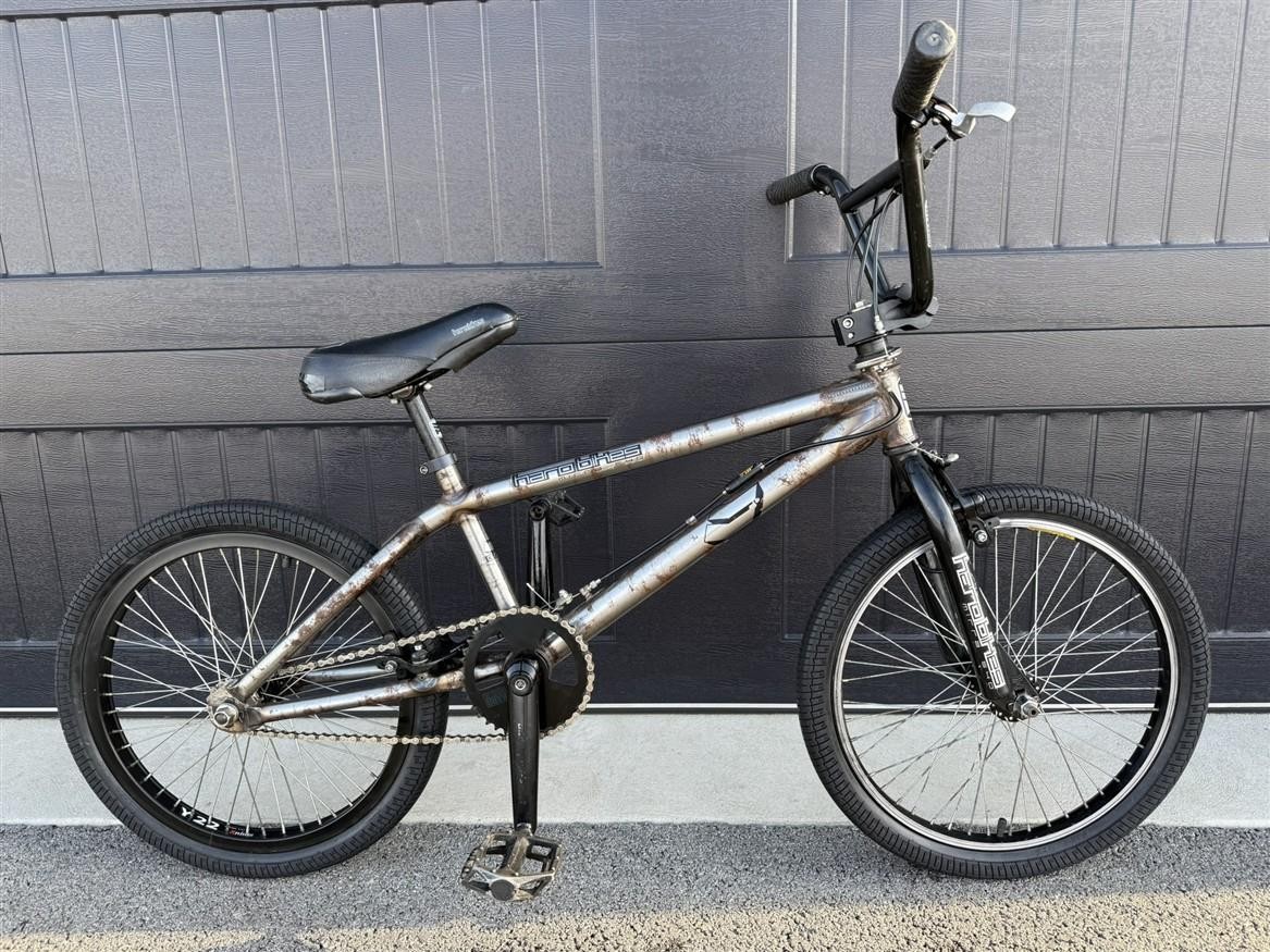 2004 Haro Dave Mirra 540 Mid School RAW Freestyle BMX Park