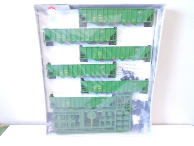 Walthers Ho 932-49461, 100 Ton Quad Hopper 6-Pack kit, C&NW
