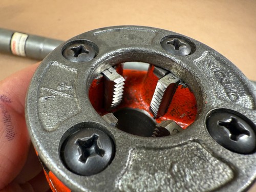 NICE - RIDGID 0-R Pipe Ratchet Threader w/ 4 Dies - 1/4" 3/8" 1/2" 3/4" Cutters - Picture 19 of 19