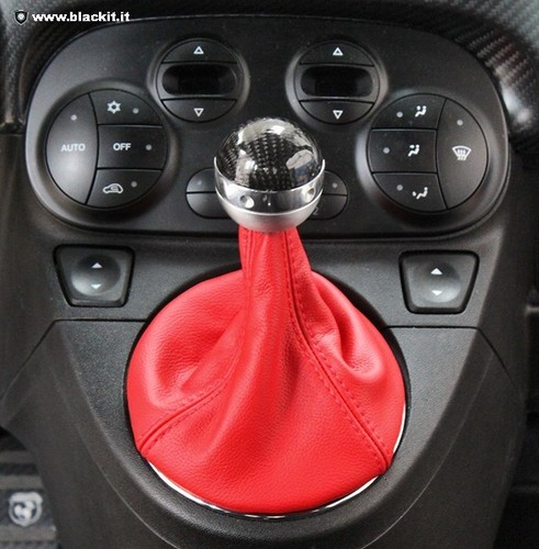 CUFFIA CAMBIO 595 o 500 Abarth rossa con cuciture rosse - Imagen 3 de 8