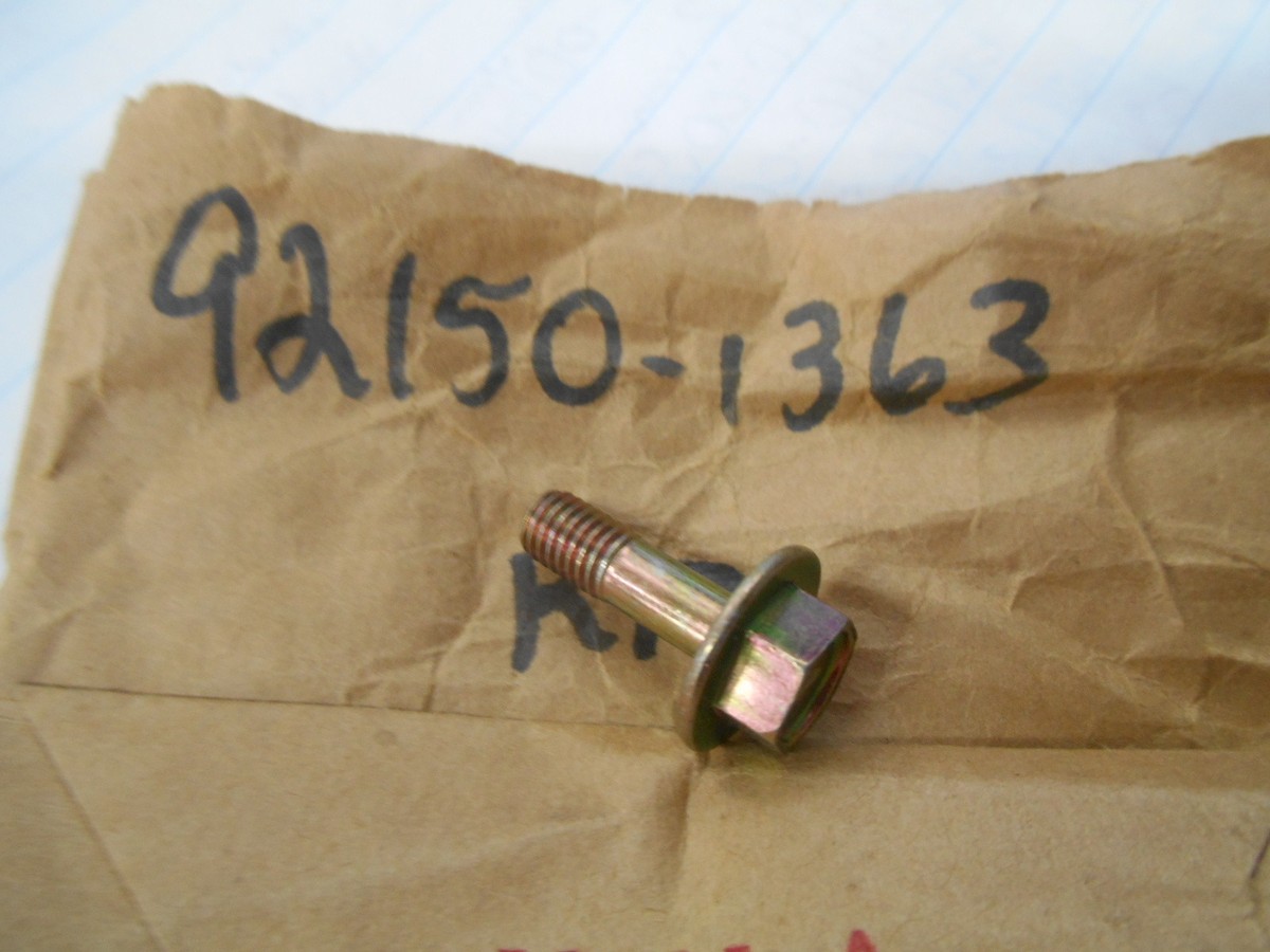 イズ NOS Kawasaki OEM Bolt 89-90 ZX750 94-97 ZX900 90-99 ZX1100 92150