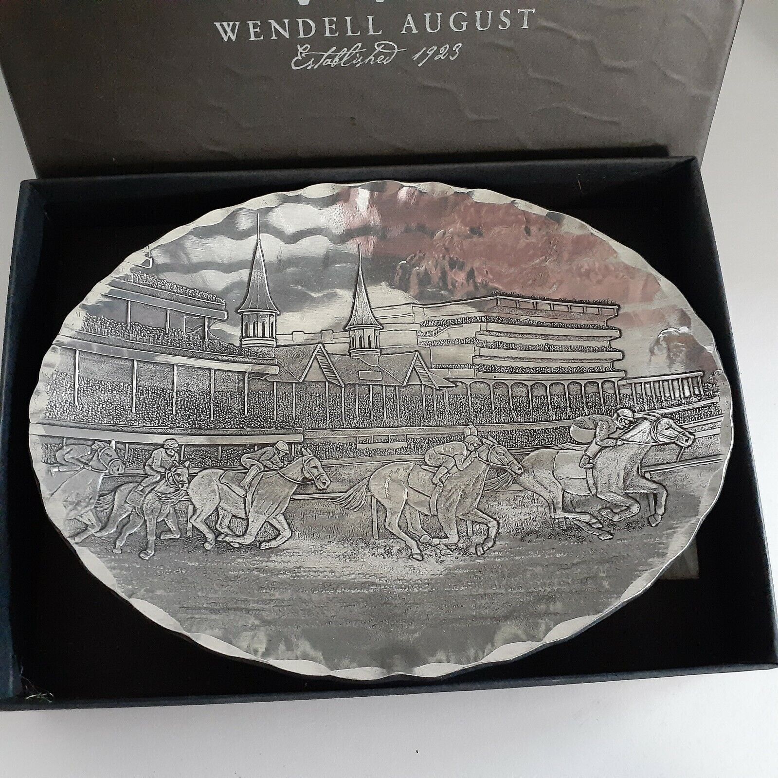 WENDELL AUGUST Forge, Kentucky Derby / Churchill Downs, Small Oval Tray, New/Box