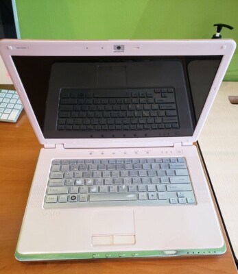 SONY VAIO PCG-5G3L NOTEBOOK -WINDOWS 10 - NO CHARGER | eBay
