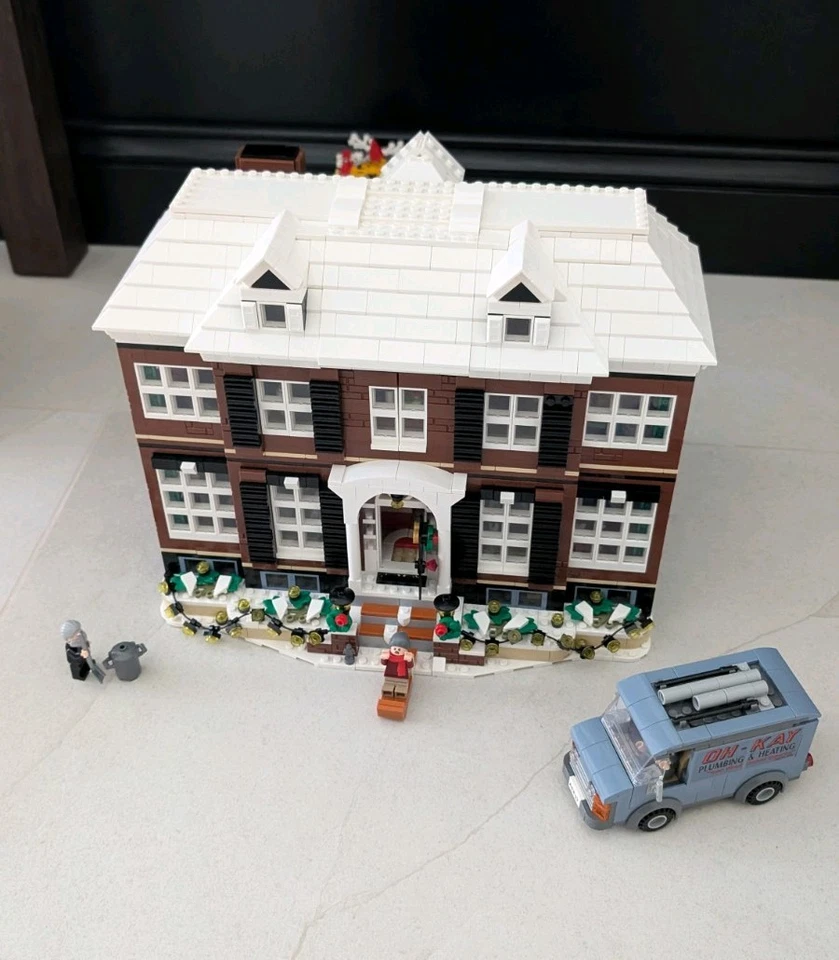 LEGO Ideas 21330 Home Alone, photo 1 of 5