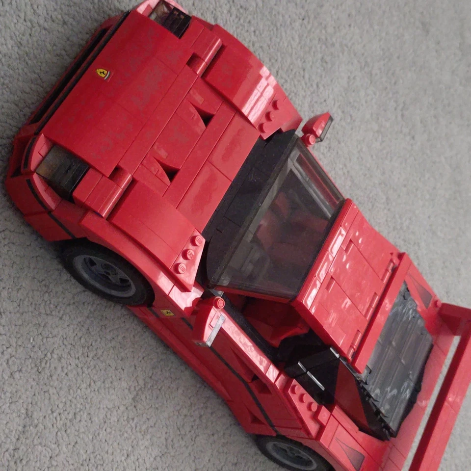 LEGO Creator 10248 Ferrari F40, photo 2 of 2
