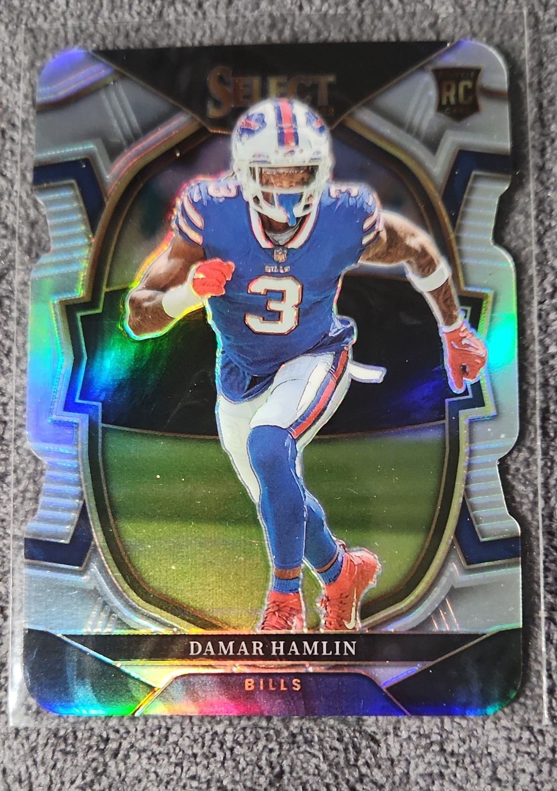 2022 Panini Select - Concourse Damar Hamlin #100 Silver Prizm Die-Cut (RC)