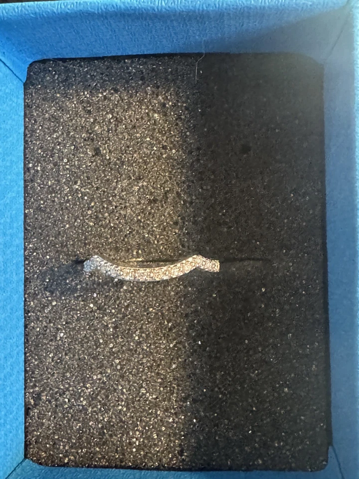 Anillo Estate Oro Blanco 10K 13 Redondo Corte Brillante Diamante Banda 0.13 Cts Talla 7 Foto 4 de 4