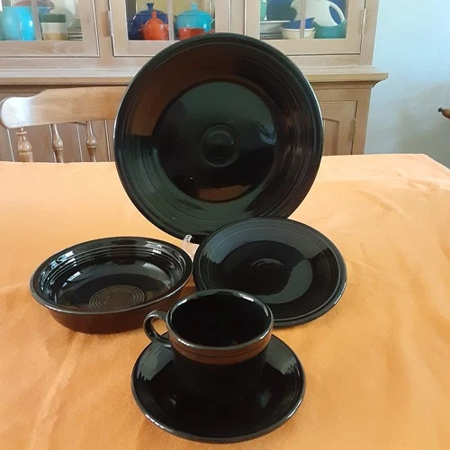 Fiesta Black 5-Piece Dinnerware Set - Homer Laughlin China Fiestaware
