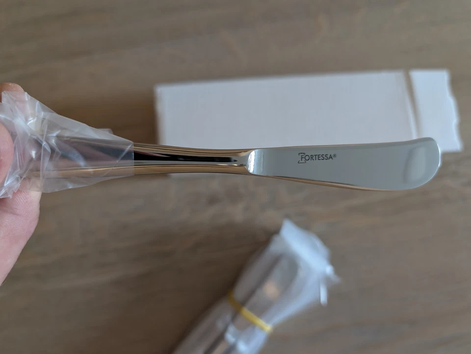 Cuchillo de mantequilla 12 fortessa Grand City 18/10 cubiertos de acero inoxidable mango sólido Foto 4 de 4