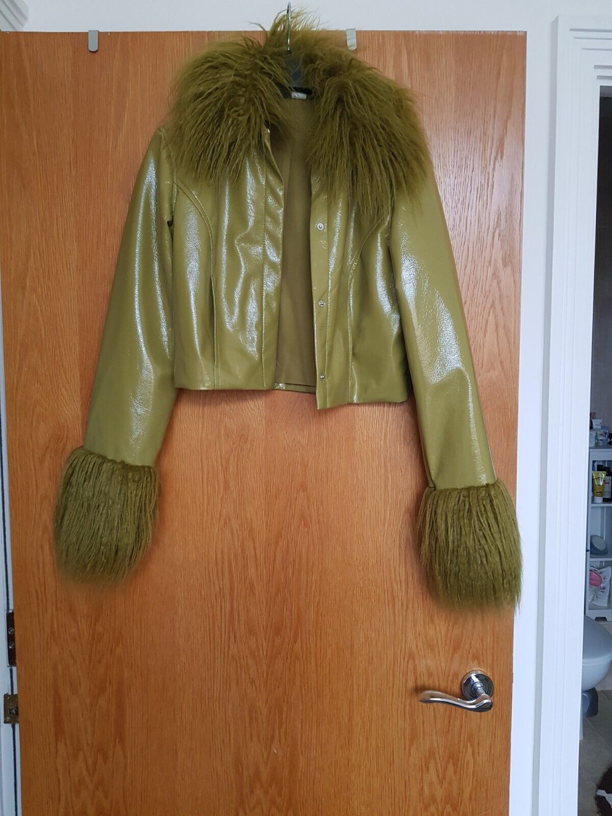 Picture 1 of 9