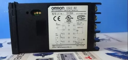 New Omron E5CZ-R2 Temperature Controller  In Box E5CZR2 Free Shipping