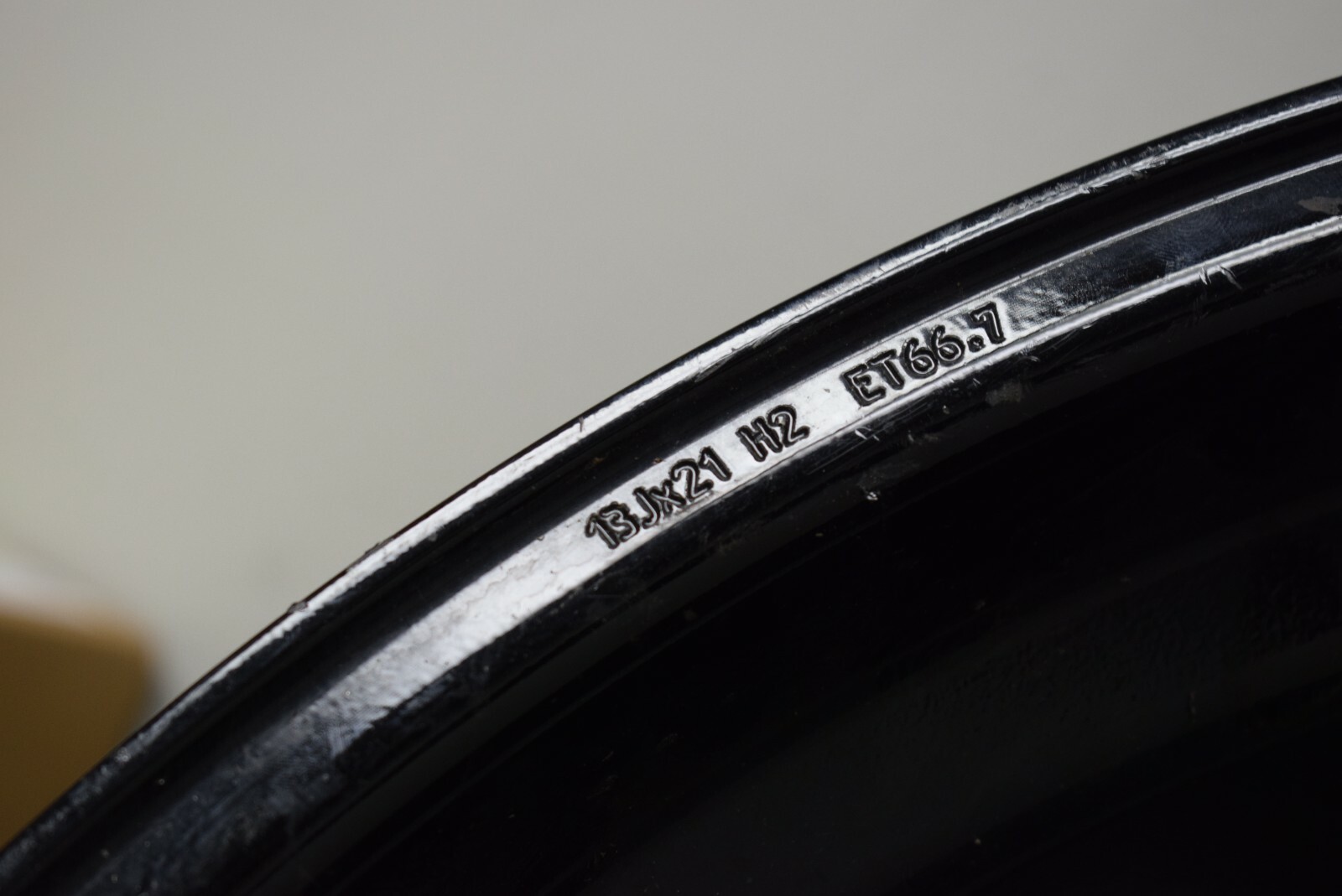LAMBORGHINI AVENTADOR WHEEL RIM 13X21 FACTORY OEM