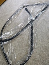 Collection Only - BMW E63 E64 635d Front Windscreen Upper Moulding Seal Trim 