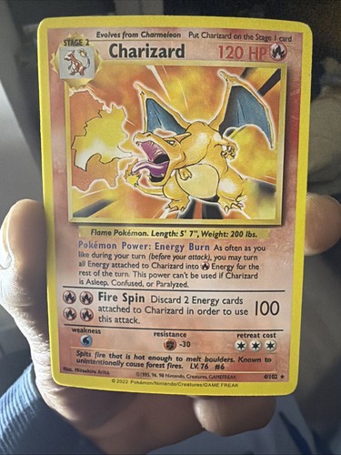 CHARIZARD 4/102 NON-HOLO 2022 Pokémon /Nintendo/Creatures/GAME FREAK - Picture 3 of 6