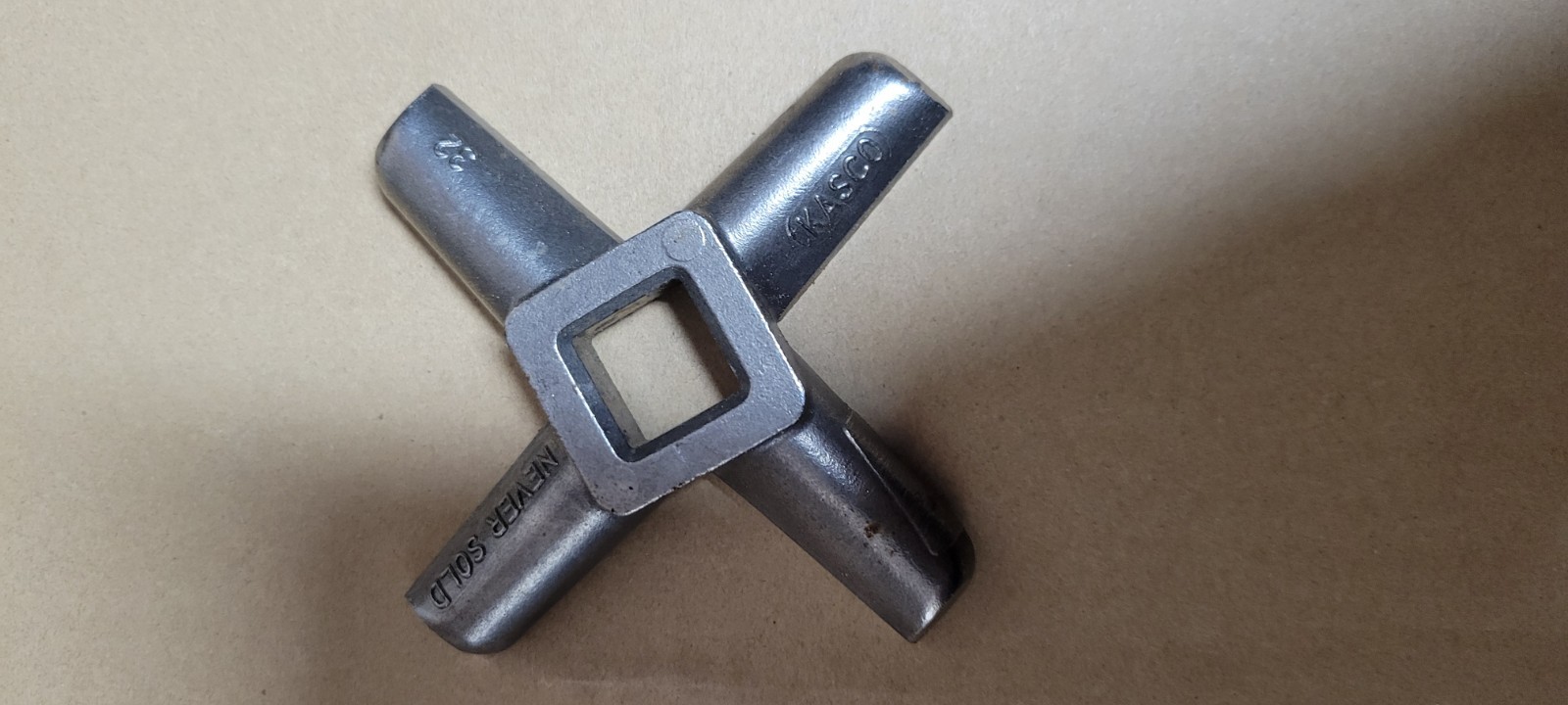 KASCO NEVER SOLD GRINDING PLATES/BLADES 3245, 3253, 3243, 32532 FREE SHIPPING