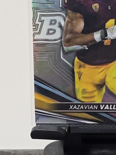 2022-23 Bowman's Best University Refractor #32 Xazavian Valladay ASU - Imagen 5 de 6