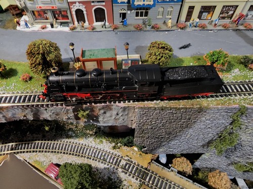 Marklin BR 18.4 Steam Locomotive 33184 HO Scale AC - Picture 4 of 11