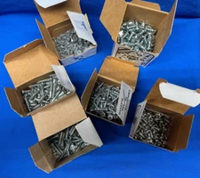 ASSORTED LOT OF SCREWS - SEE DESCRIPTION & PICTURES FOR DETAILS 544PC (6 BOXES)