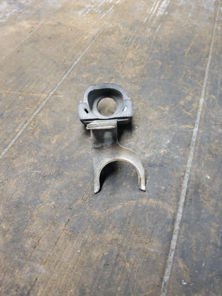 Honda VF750 V45 1982 82-83 Magna Motor Arranque Solenoide Relé Montaje  Foto 4 de 4