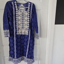 Pakistani Kurta 15/18 women L embroidery on the front