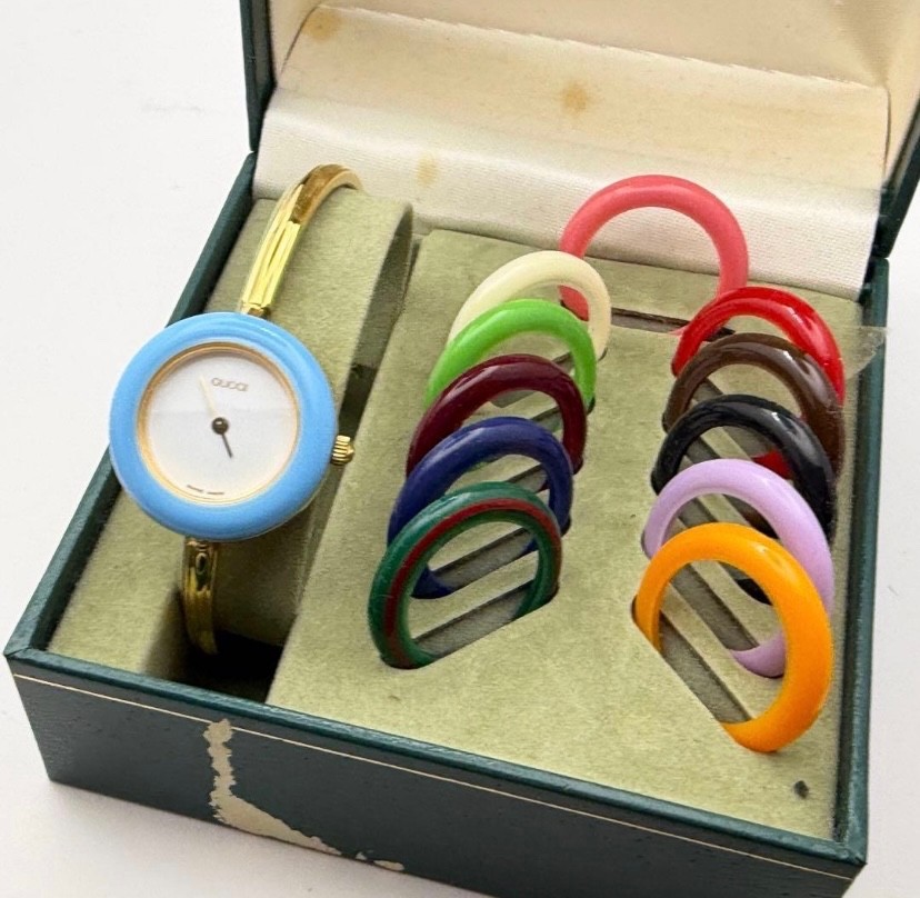 GUCCI Change Bezel White Dial 12 colors Women's Watch Gold DEAD