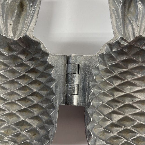 Antiguo molde de helado de peltre de fruta de piña hawaiana chocolate vintage #156 - Imagen 8 de 10