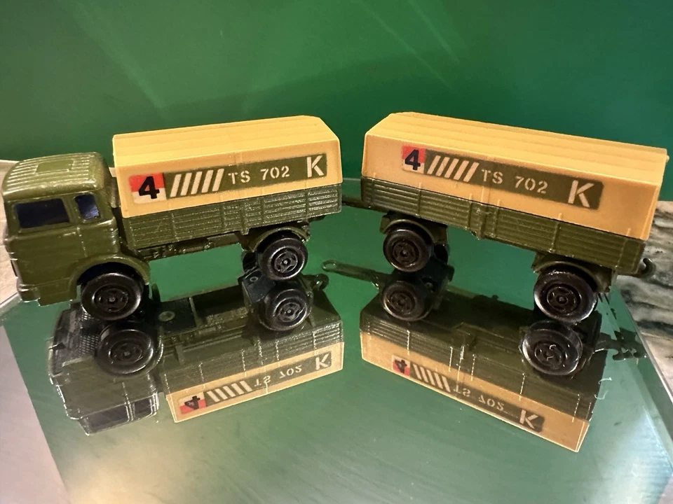 Matchbox Lesney  Two Pack TP -15 Mercedes Truck& Trailer - Military - Image 2 of 2
